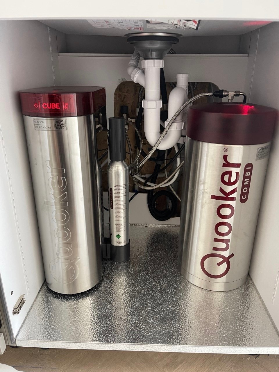 Quooker-installatie onder het aanrecht